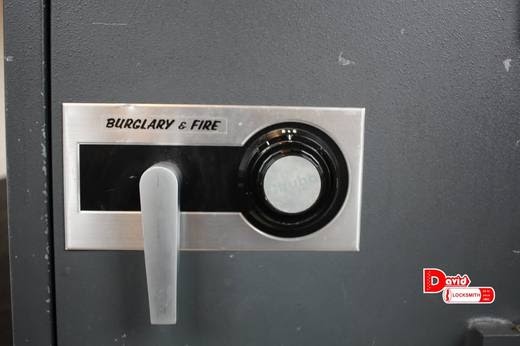 The safe for sale, condition photo one